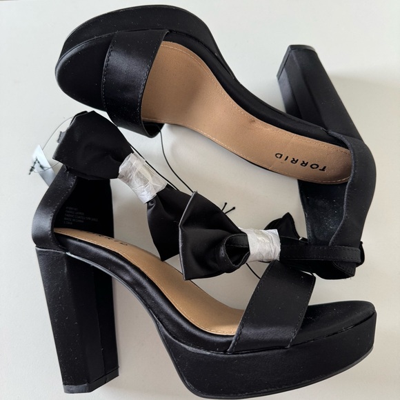 Torrid Black Satin Bow Platform Tapered Block Heels Sandals Shoes - Picture 8 of 13